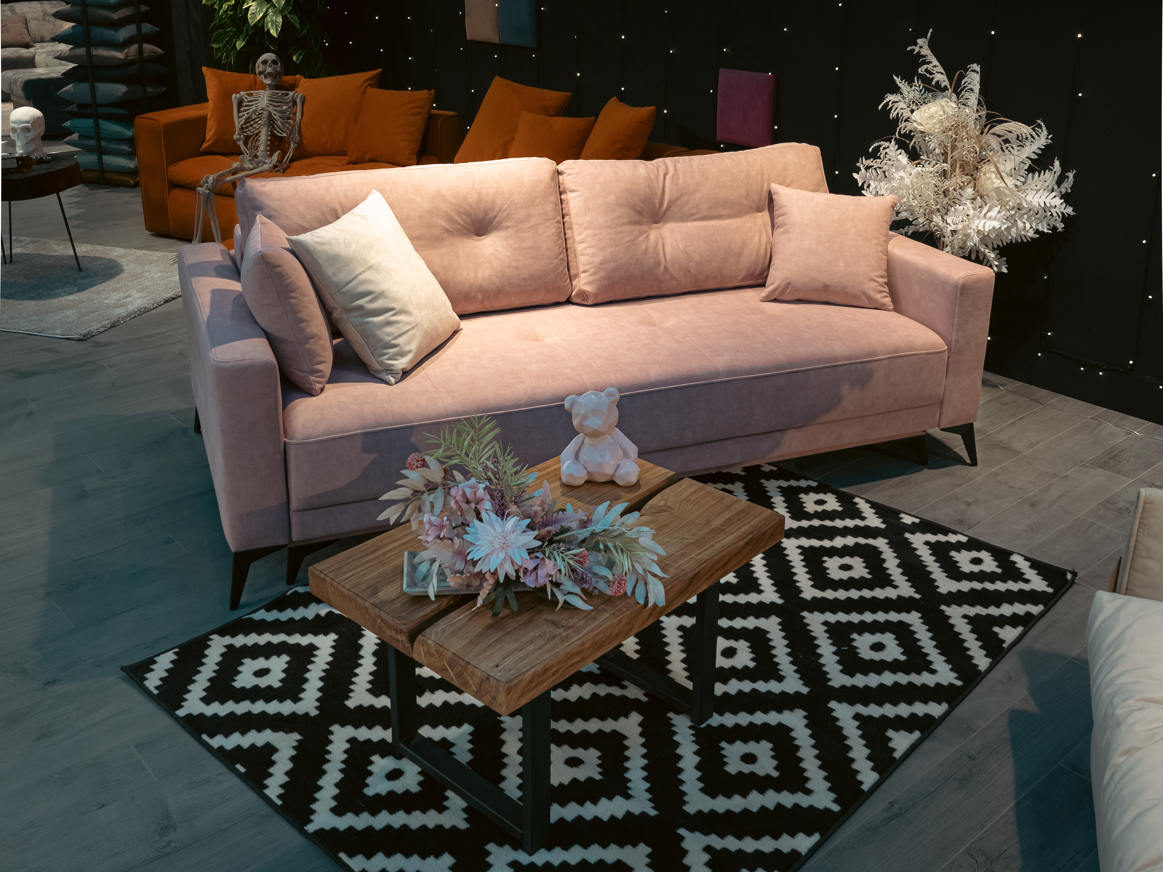 Фирменный салон «Савлуков-Мебель»